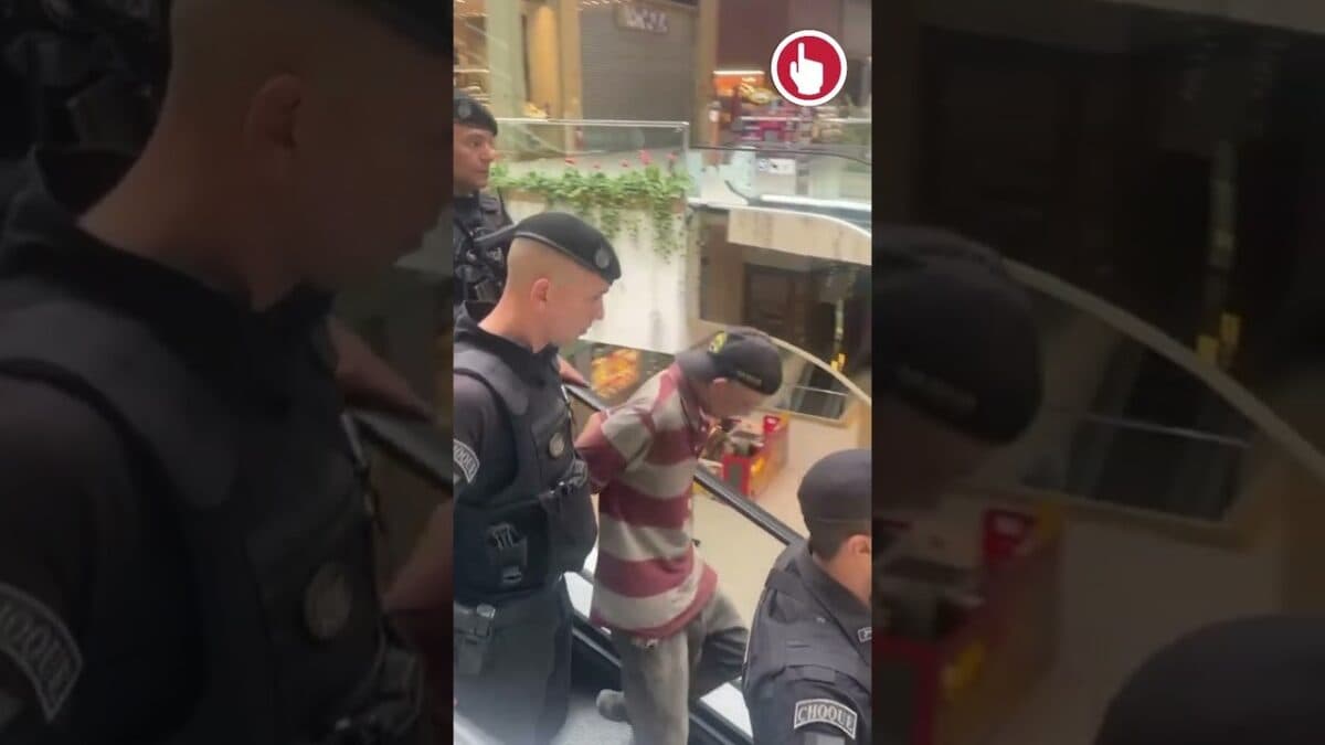 Homem que matou mulher e fez reféns em shopping de João Pessoa vai a julgamento e diz que pode ter surtado