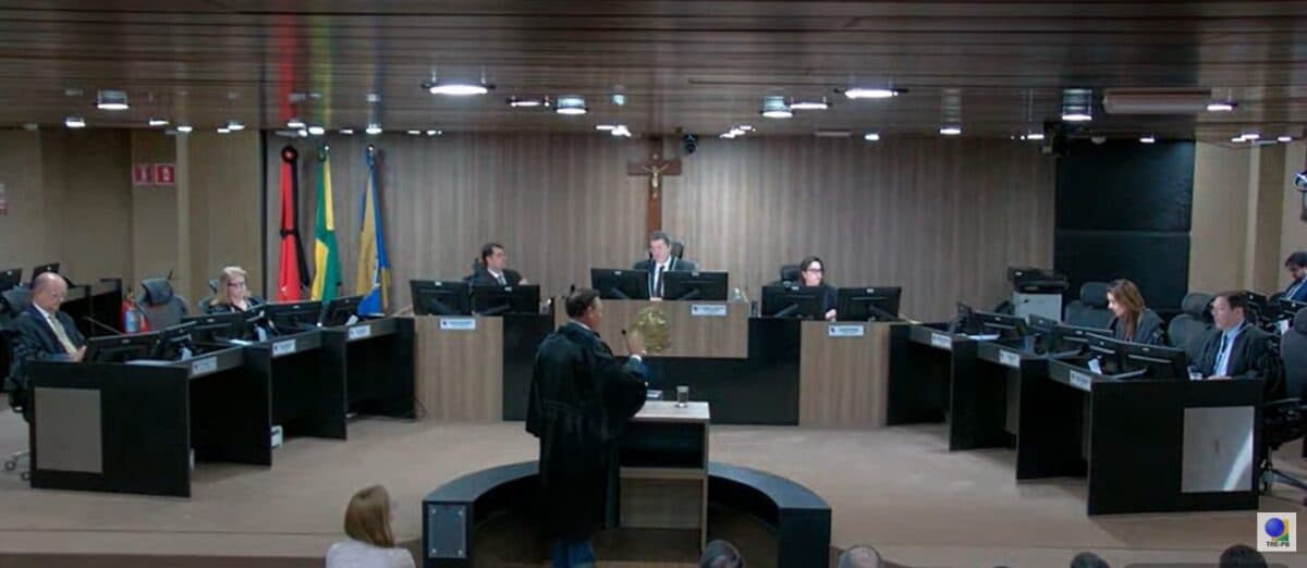 TRE-PB mantém cassação de prefeito de Cabedelo e determina novas Eleições; Vitor Hugo se torna inelegível