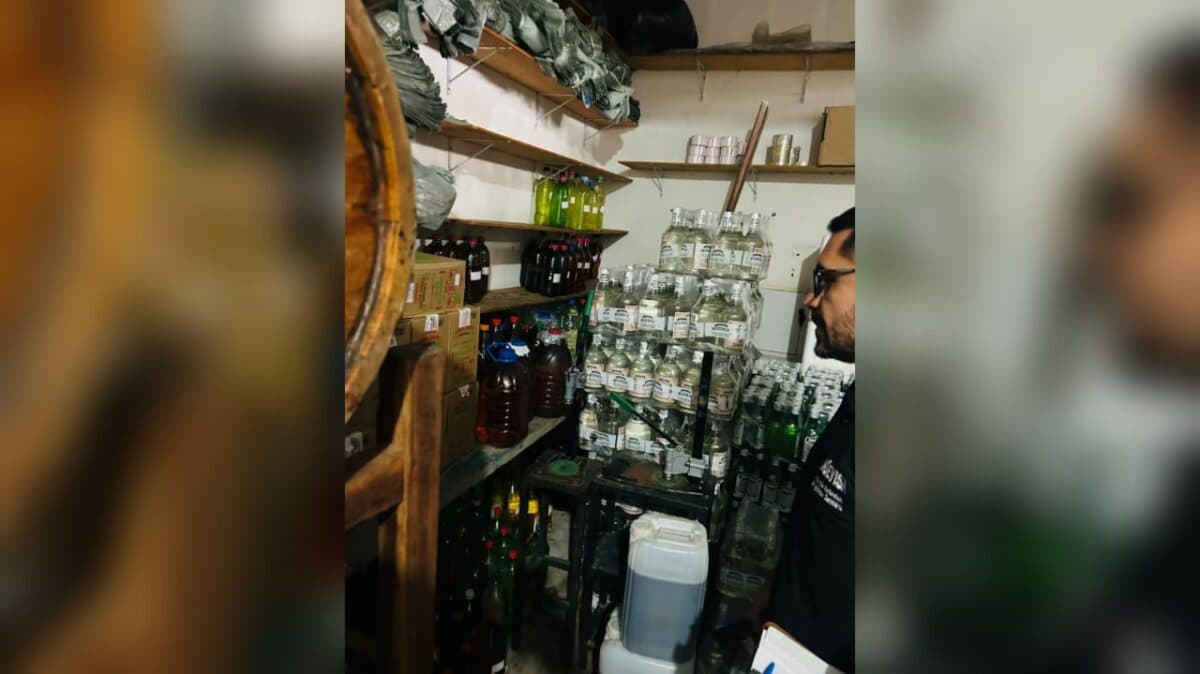 Operação interdita fábrica clandestina que falsificava bebidas alcoólicas em Campina Grande