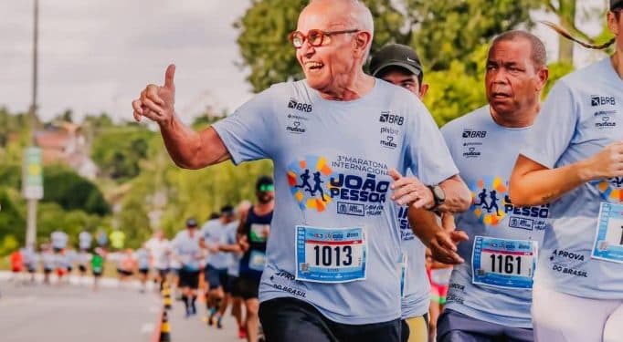 Cícero Lucena deve vetar lei que obriga atestado para corridas em João Pessoa