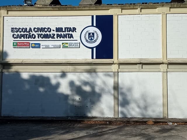 Estudante atira dentro de escola em Santa Rita; aulas são suspensas