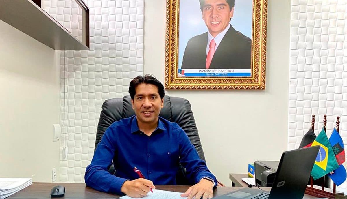 Tribunal de Contas cobra R$ 251 mil a ex-prefeito de Cacimba de Dentro por servidores fantasmas