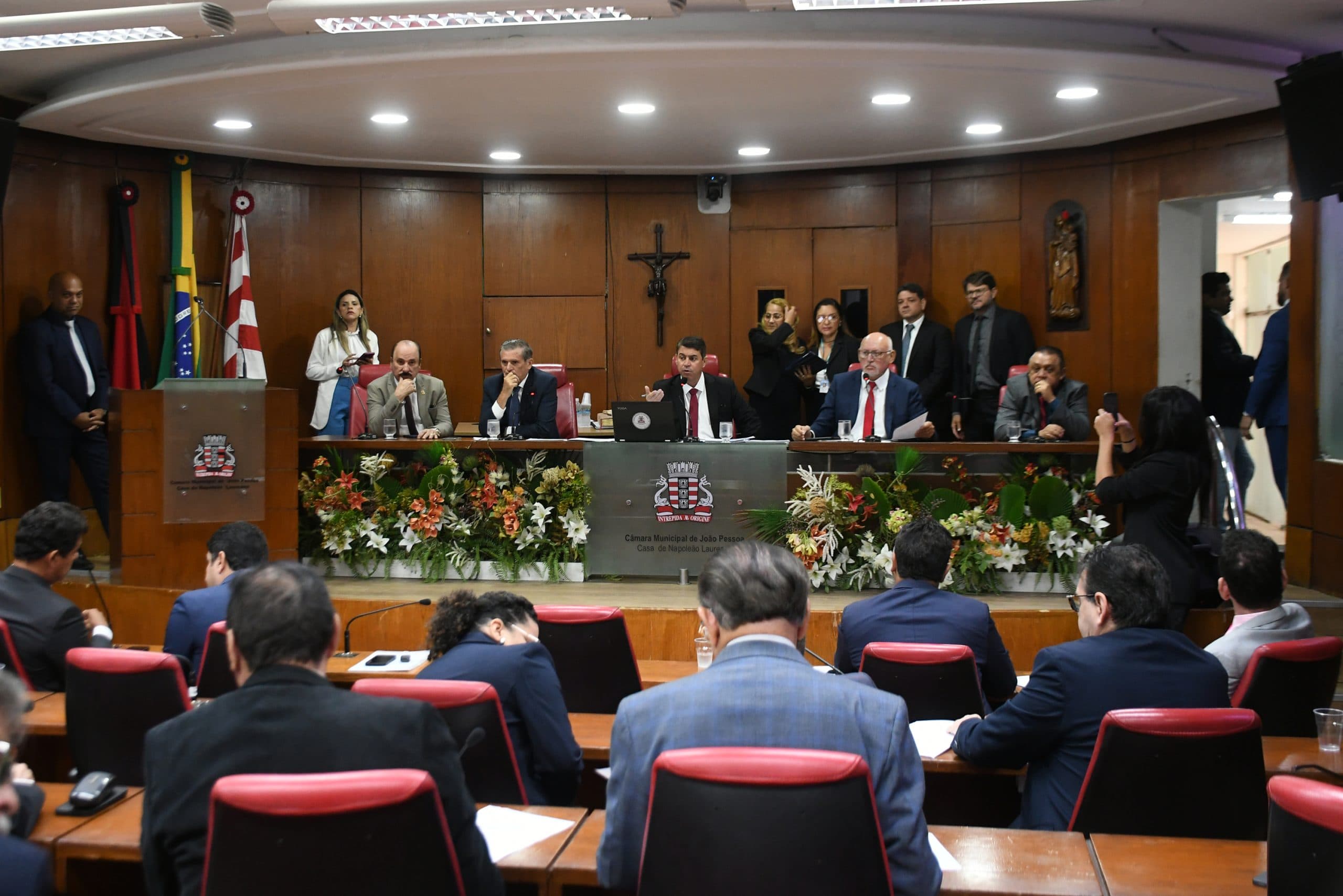 Câmara de João Pessoa, sob gestão de Dinho, negligencia Portal da Transparência e ferramenta não é atualizada desde 2022