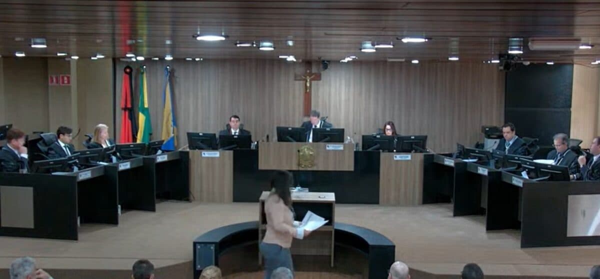 TRE analisa embargos e mantém condenação do prefeito Cabedelo; cidade terá novas eleições