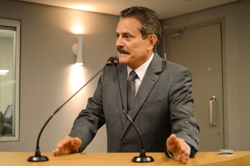 Tião Gomes cobra liberação de emendas por secretaria estadual, critica Pollyanna Werton e não descarta CPI