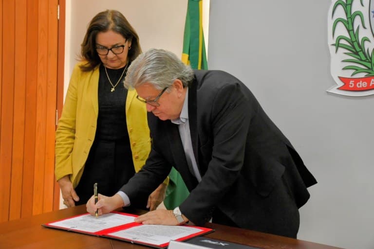 Governador da Paraíba nomeia novo procurador-geral e secretária de Turismo em atos oficiais