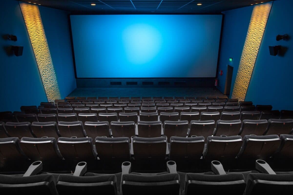 Governo publica decreto que obriga exibição de filmes brasileiros nos cinemas e define cota mínima