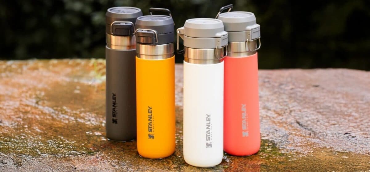 Amazon Derruba o Preço da Garrafa Térmica Stanley Quick Flip de 710ml