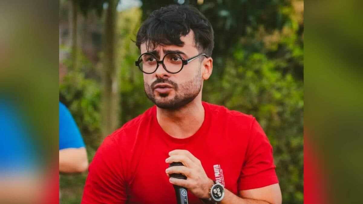 Caça ao bruxo: Warner proíbe cantor brasileiro 'Harry Potter do Arrocha' de usar nome do personagem