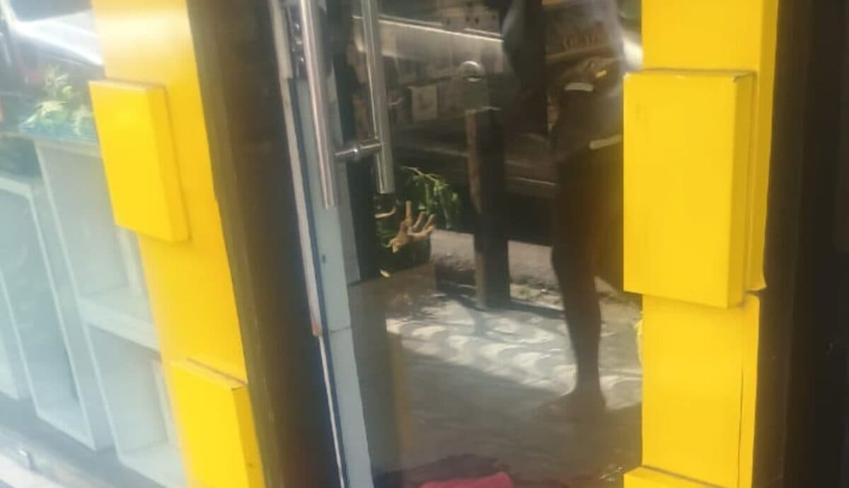 Policial reage a tentativa de assalto e homem acaba morto em loja de celulares em Santa Rita