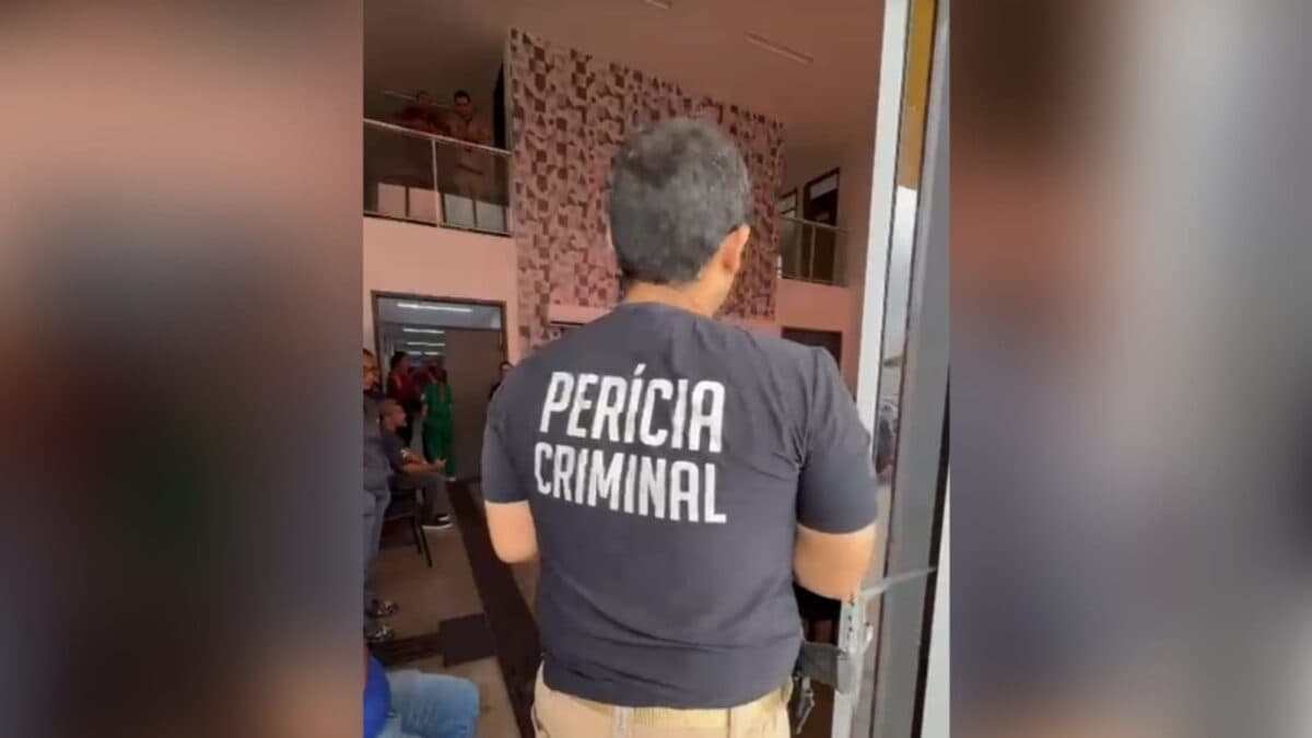 Perícia criminal vistoria Hospital Pet em João Pessoa após denúncia de vereadores sobre condições precárias