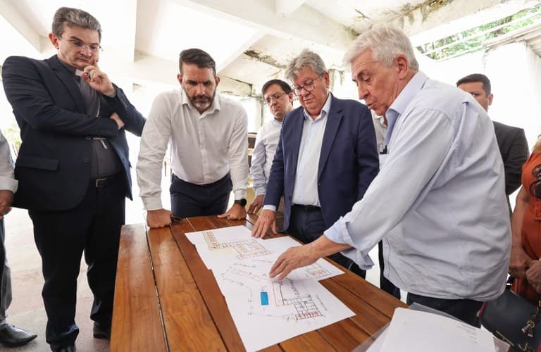 Presidente do Vila Galé visita Centro Histórico e discute instalação de hotel no antigo Pio XII