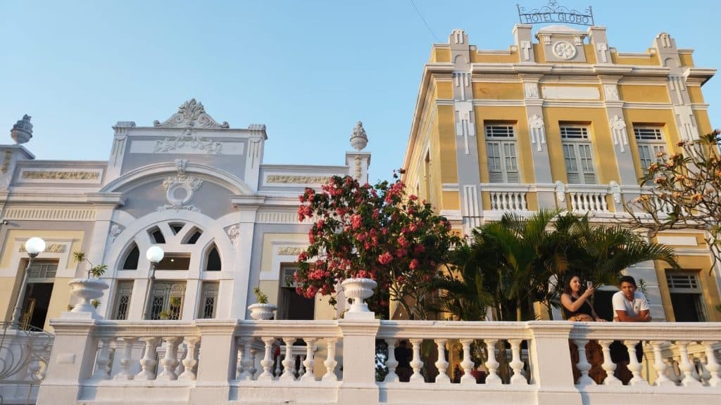 Sol Maior apresenta Pedrinho do Trombone e Gil Violão hoje no Hotel Globo
