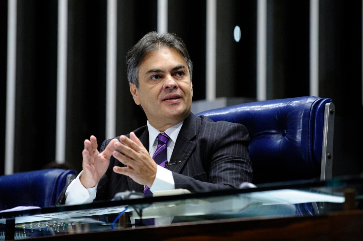 Alexandre de Moraes nega recurso que buscava obrigar Cássio Cunha Lima a devolver salário
