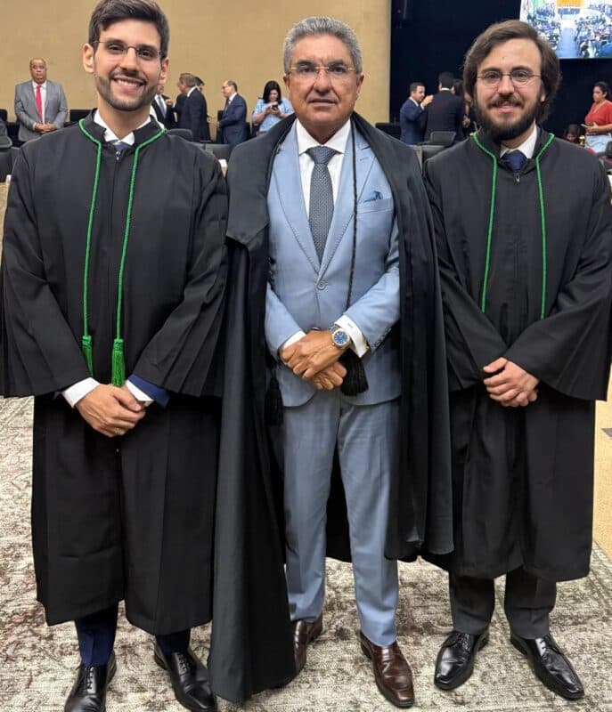 Ex-estudantes da UFPB são aprovados em concurso para juiz do TRF5