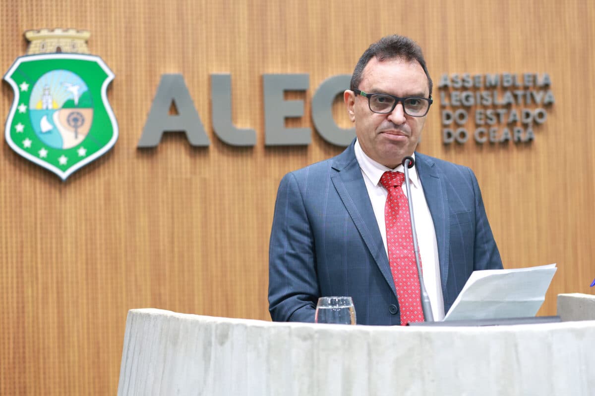 Suplente de deputado é preso por suspeita de importunação sexual em aeroporto no Ceará