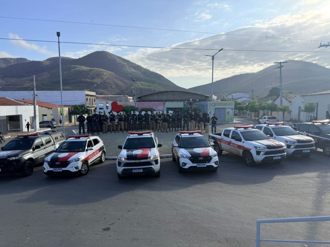 Operação contra tráfico de drogas prende duas pessoas em Poço Dantas