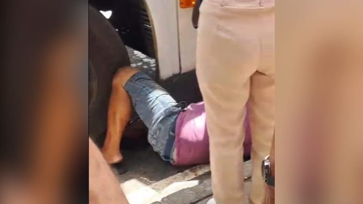 Idoso tem perna dilacerada após ser atropelado por ônibus na Lagoa, em João Pessoa