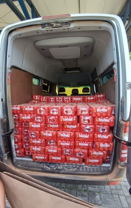 Operação intercepta carga irregular de mais de 300 caixas de cerveja na BR-101, em Mamanguape