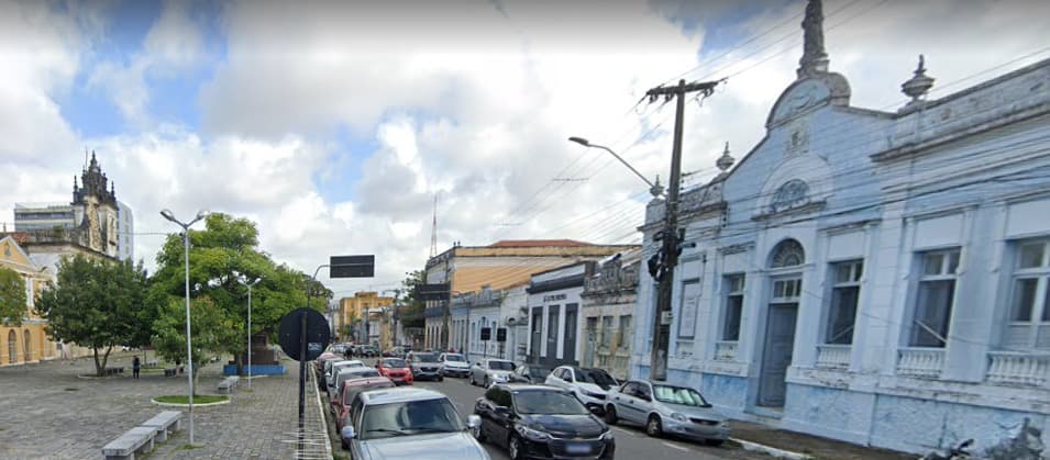 Quatro imóveis na praça Dom Adauto serão desapropriados para implantação de empreendimento turístico em João Pessoa