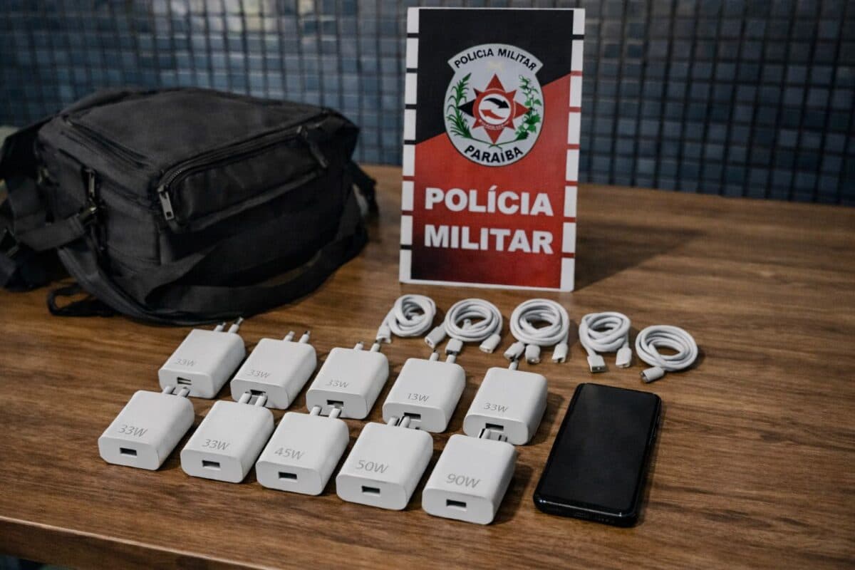 Polícia recupera produtos eletrônicos roubados de loja em Cajazeiras