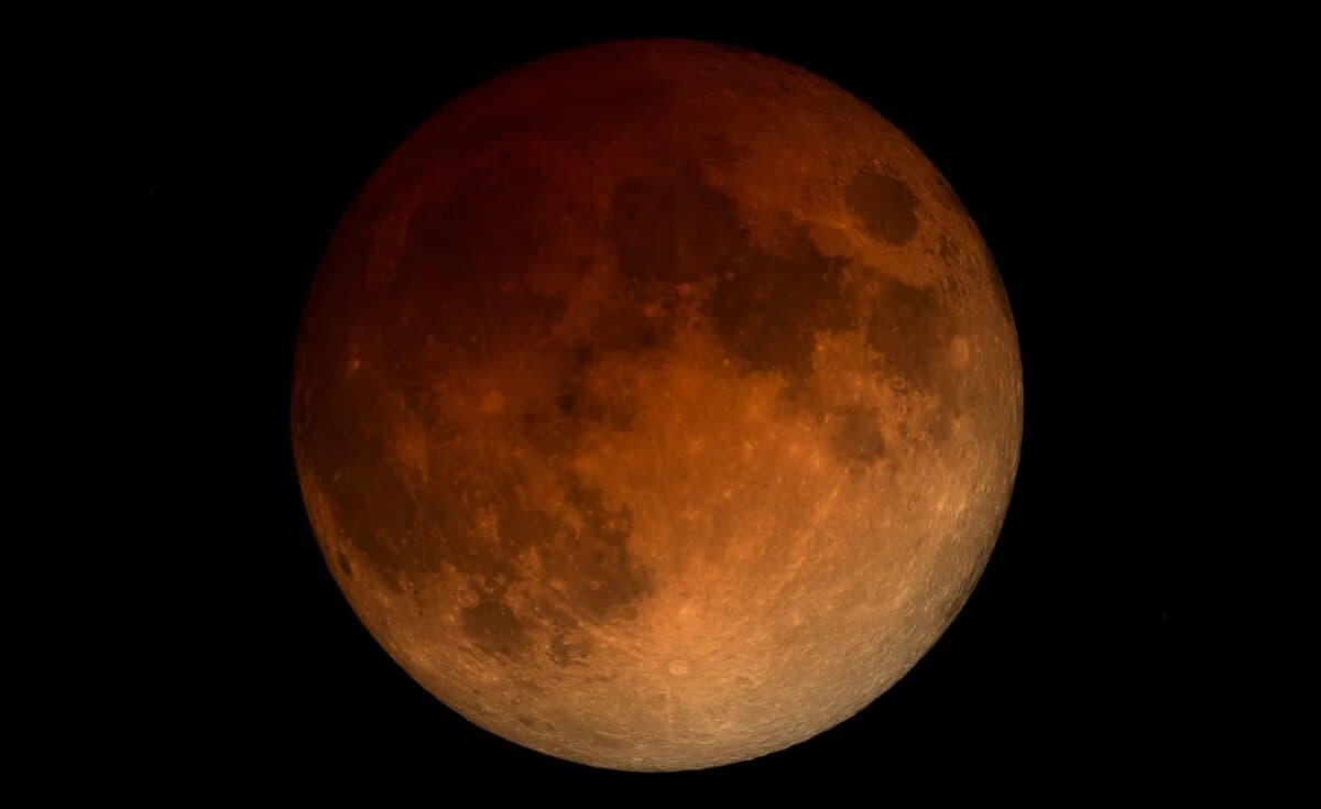 Lua de Sangue: saiba como e onde ver o eclipse lunar no Brasil