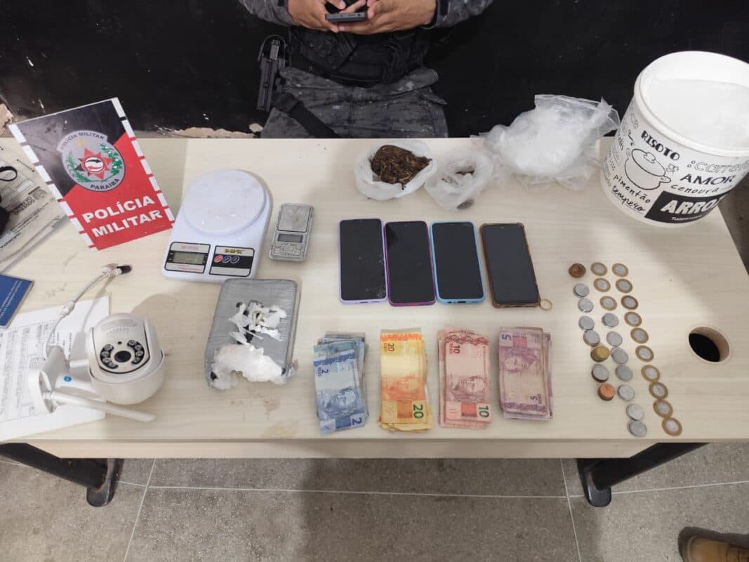 Trio é preso com drogas, armas e celulares em Cajazeiras