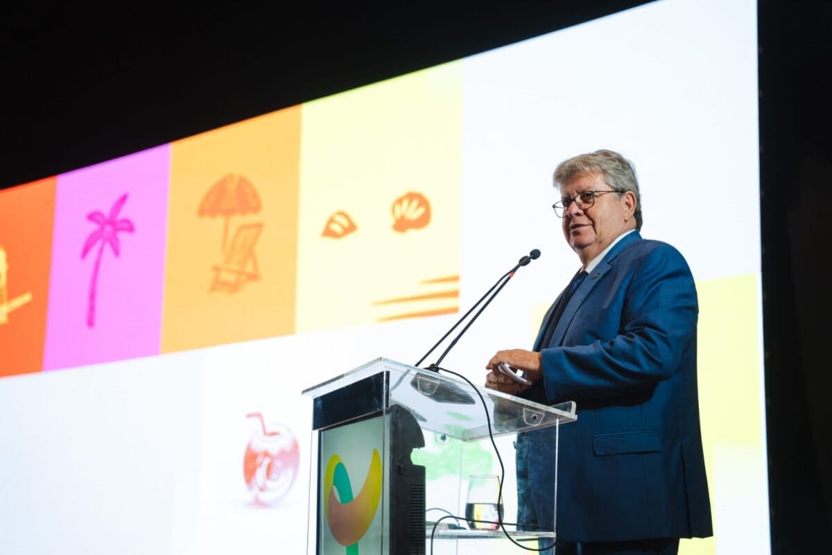 João Azevêdo renuncia ao governo da Paraíba para disputar o Senado e Lucas Ribeiro assume nessa quinta