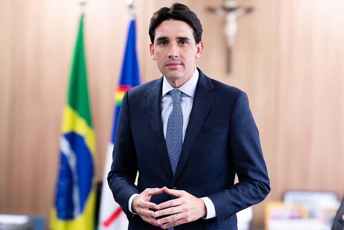 Ministro assina, em visita à Paraíba, termo de compromisso para ampliar estrutura do Porto de Cabedelo