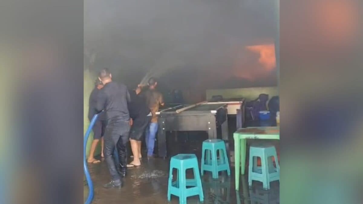 Homem ateia fogo no bar da esposa, em Manaíra, após ela recusar formar 'trisal'