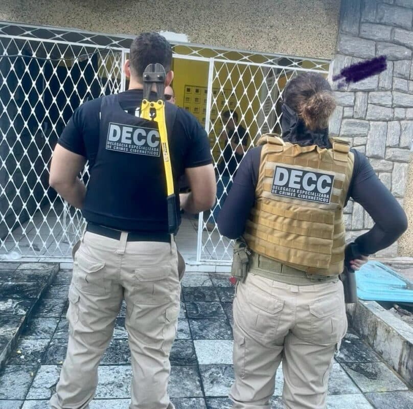 Polícia Civil cumpre mandado contra homem de 31 anos e apreende dispositivo com material de abuso sexual infantil