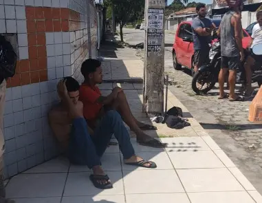 Dois suspeitos são presos após tentativa de assalto a motorista de aplicativo em Cruz das Armas