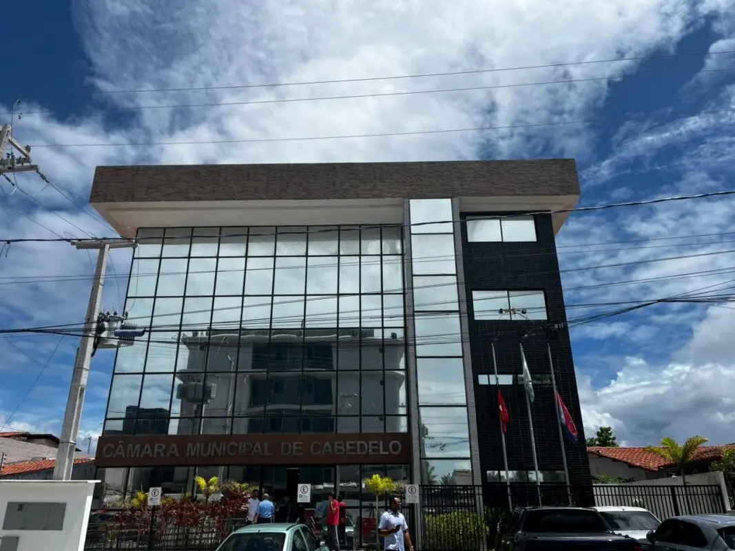 Câmara de Cabedelo tem 20 dias para explicar TCE irregularidade em gasto de R$ 1,5 milhão em contratos com escritórios de advocacia