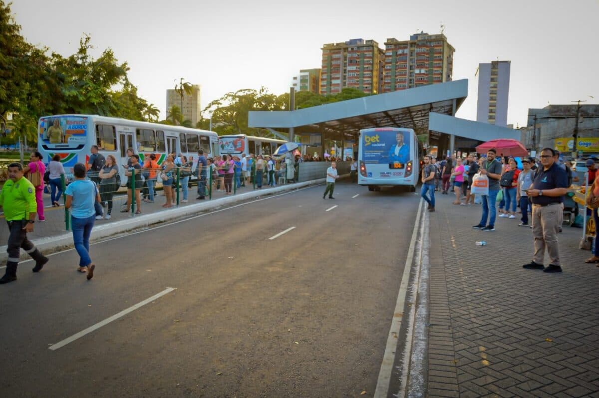 Ônibus do transporte público de João Pessoa funcionarão com quadro de domingo no feriado de Tiradentes