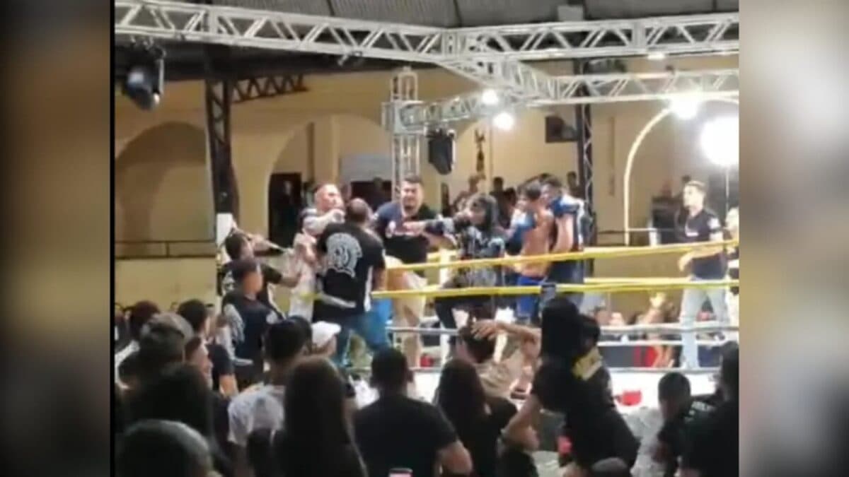 Briga interrompe evento de luta em Areia