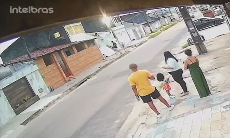 Criança morre após ser atingida por muro no Funcionários II, em João Pessoa