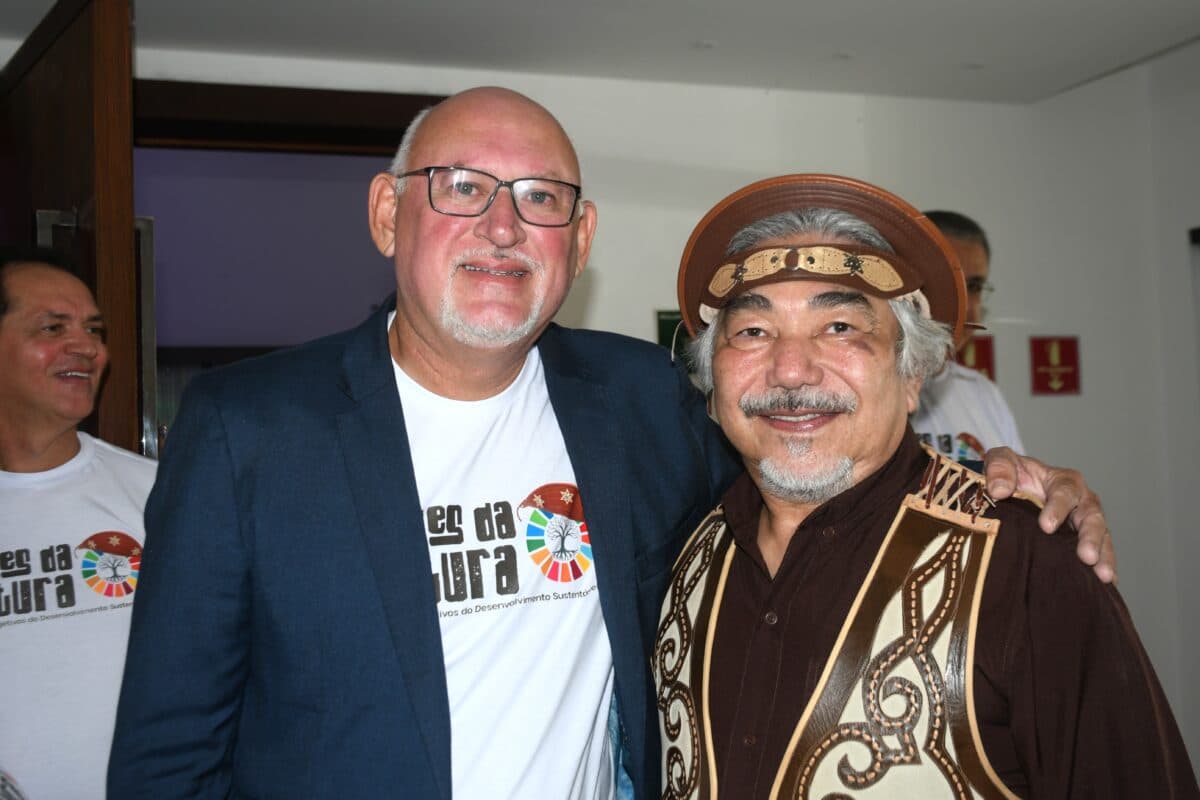 Santanna, o Cantador, recebe Título de Cidadão Pessoense em solenidade na CMJP