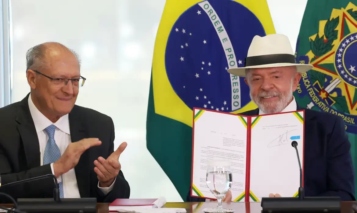 Lula assina acordo entre Mercosul e União Europeia