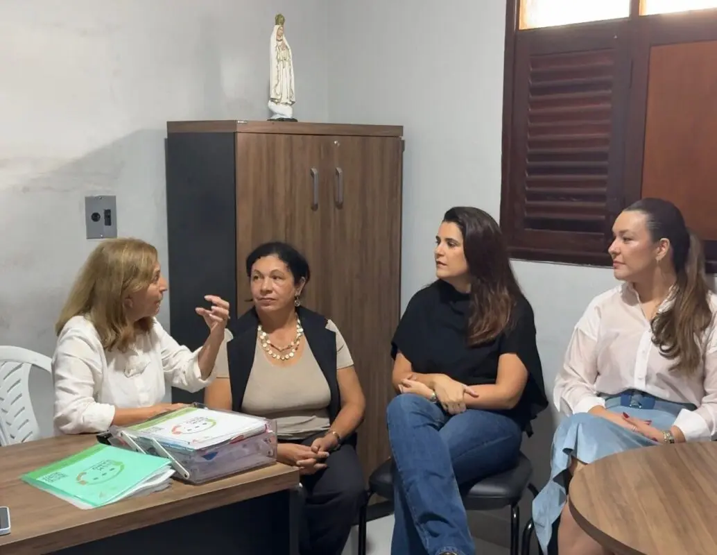 Camila Toscano visita Associação de Doenças Raras e reforça apoio às famílias