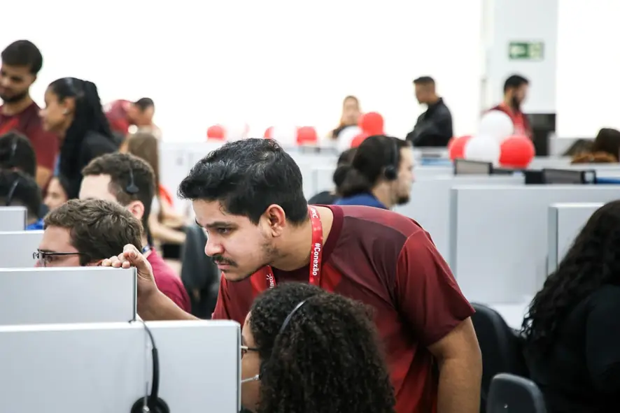 AeC abre 100 vagas para contratação imediata em Patos