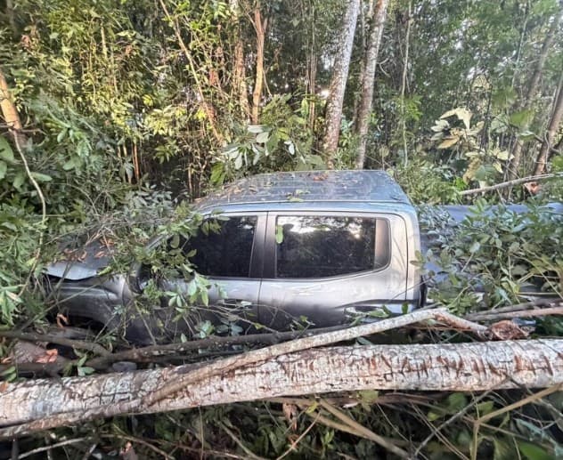 Jornalista Clilson Júnior e esposa sofrem acidente de carro na BR-230
