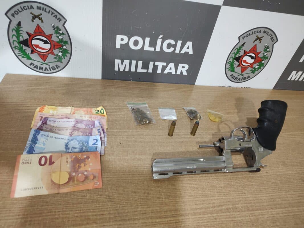 Polícia faz operação no Cristo após protestos e prende dupla com arma