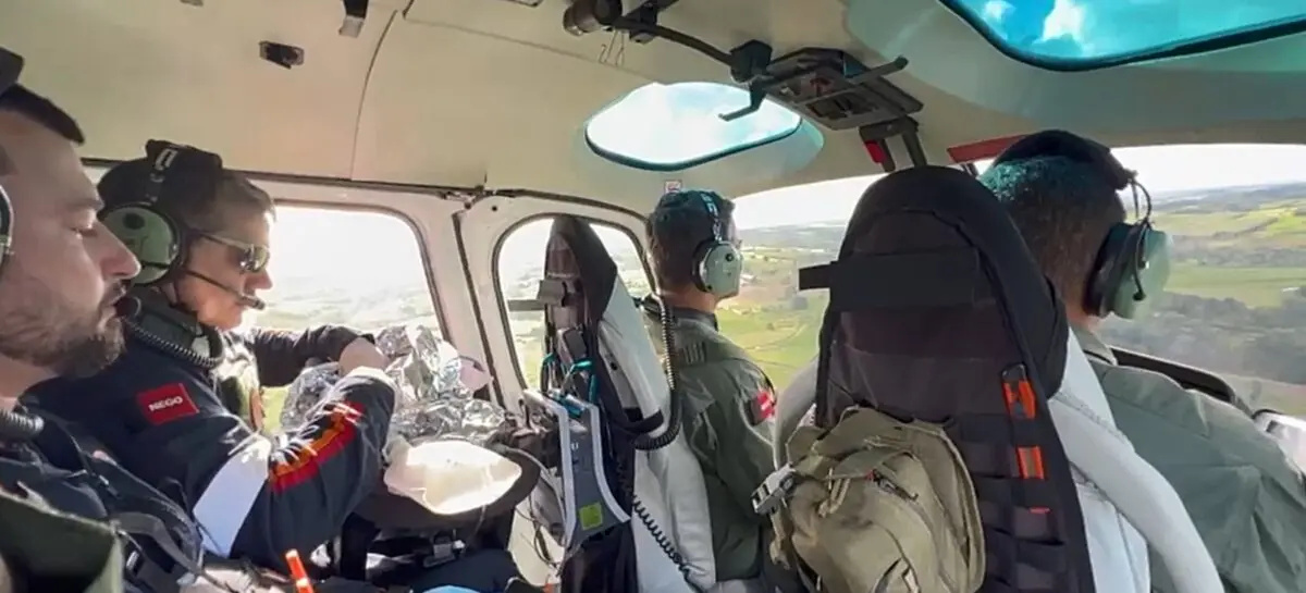 Bebê jogado em beco em Caaporã tem quadro grave de saúde e lesão no peito; imagens mostram resgate de helicóptero