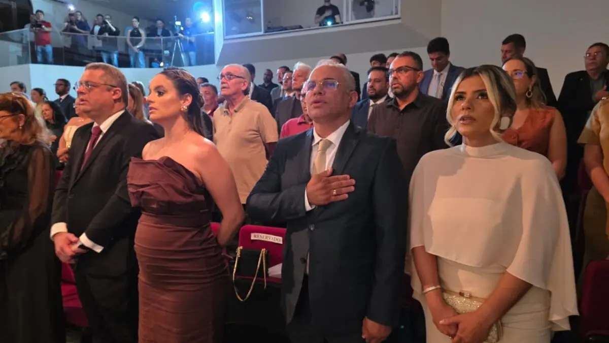 Justiça Eleitoral realiza diplomação de prefeito e vice eleitos em Cabedelo; Edvaldo continua afastado