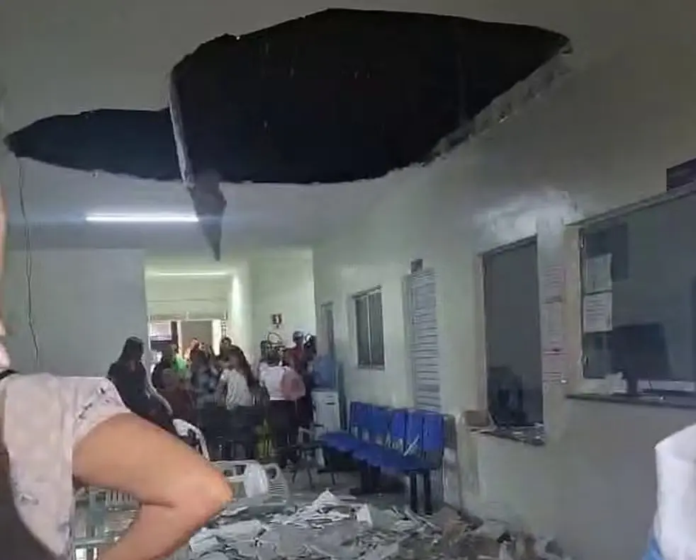 Forro de policlínica desaba em Pedras de Fogo e deixa três feridos