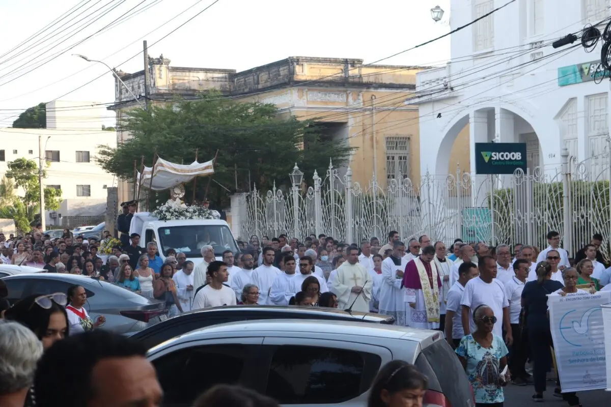 Procissão de Corpus Christi reúne fiéis no Centro de João Pessoa; confira percurso