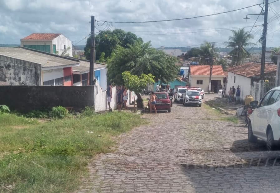 Homem é baleado enquanto pintava rua para a Copa do Mundo em Santa Rita