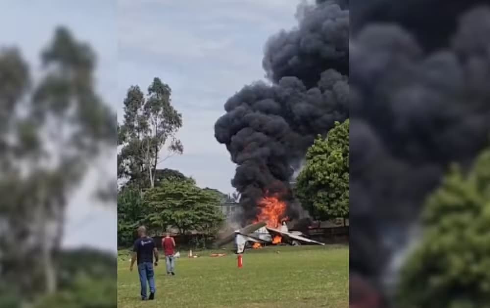 Avião cai perto de aeroporto no interior de São Paulo; Piloto e passageiro morrem