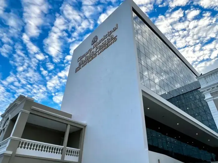 Nova sede da Câmara de João Pessoa será inaugurada dia 1 de julho, garante presidente Dinho