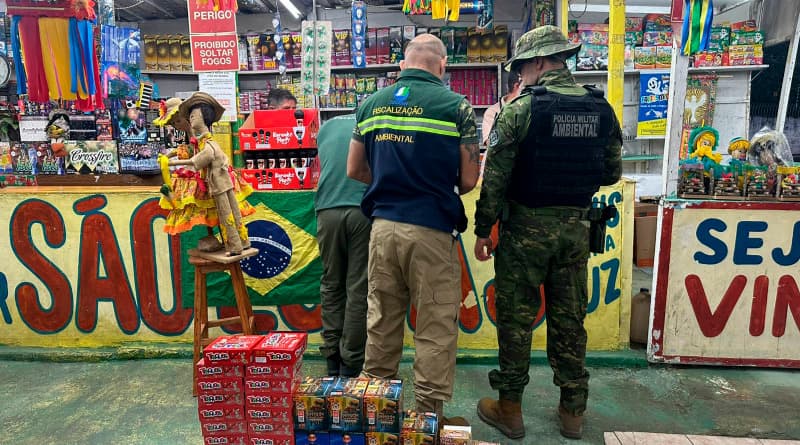 Polícia Militar apreende mais de R$ 22 mil em fogos de artifício irregulares em Campina Grande